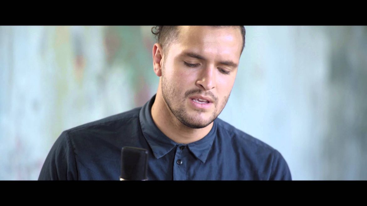 Read more about the article Hillsong Young & Free // To My Knees // New Song Cafe
