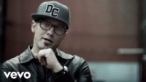 Read more about the article TobyMac – Eye’M All Mixed Up (Mega Remix/Medley)
